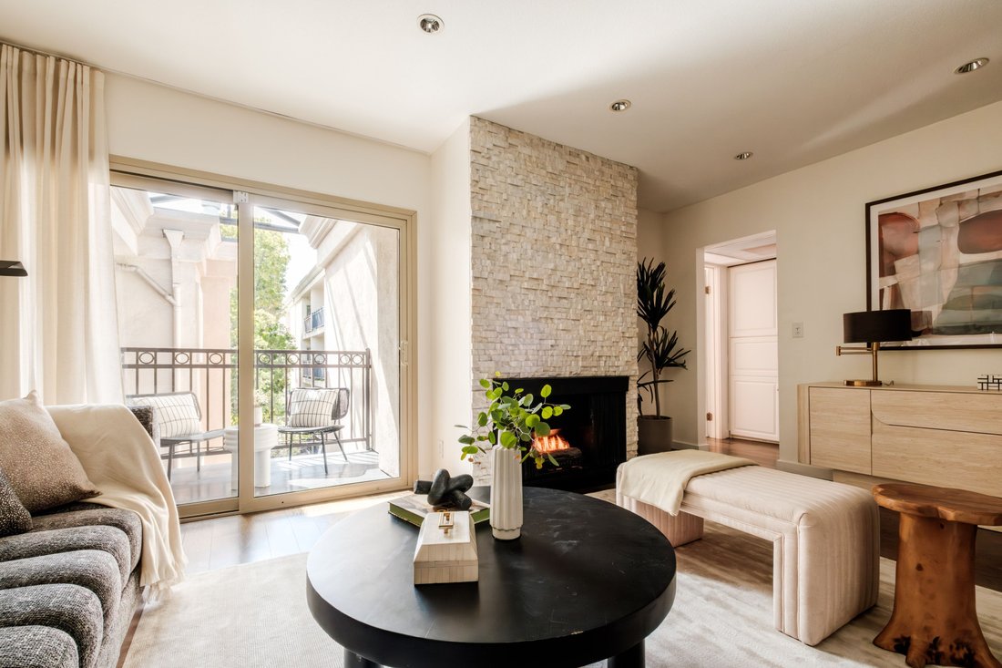 Condo in West Hollywood, California, United States 5 - 17802905