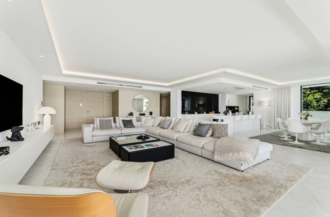 Apartment in Marbella, Andalusia, Spain 5 - 17803195