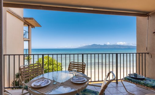 Condo in Lahaina, Hawaii, United States 1