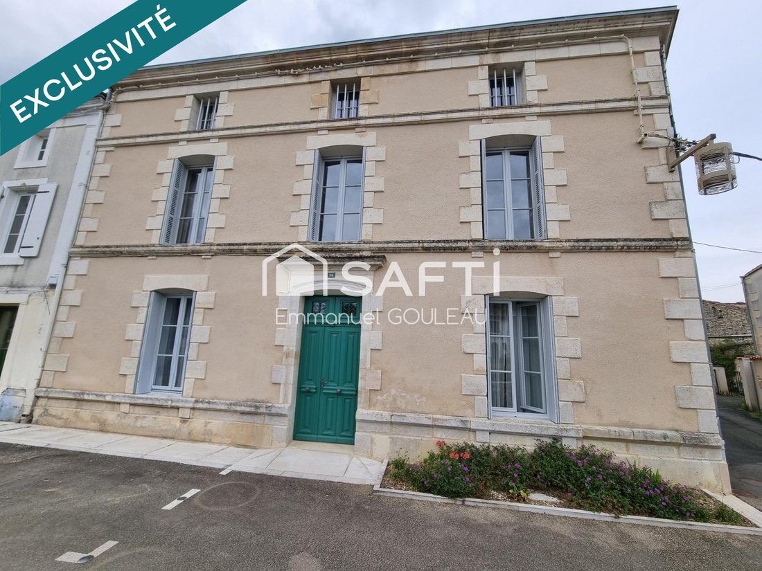 House in Coulon, Nouvelle-Aquitaine, France 1 - 17655018