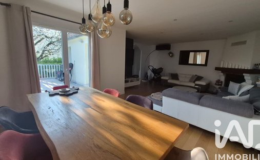 House in Nord, Thorigny-sur-Marne, France 1
