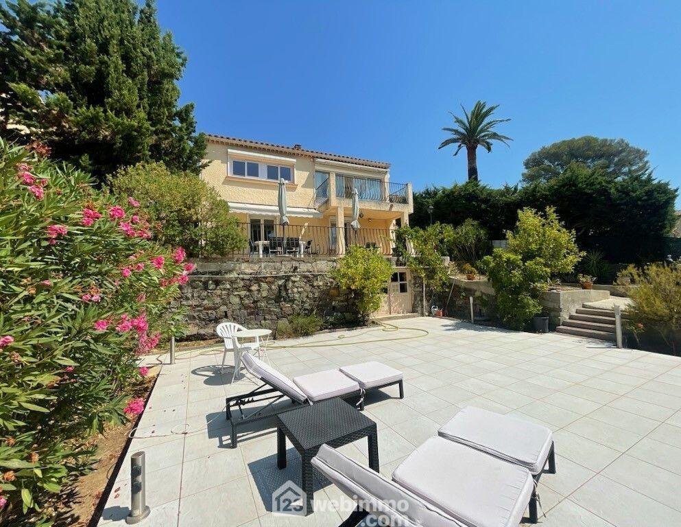 House in Frejus, Provence-Alpes-Côte d'Azur, France 3 - 17803510