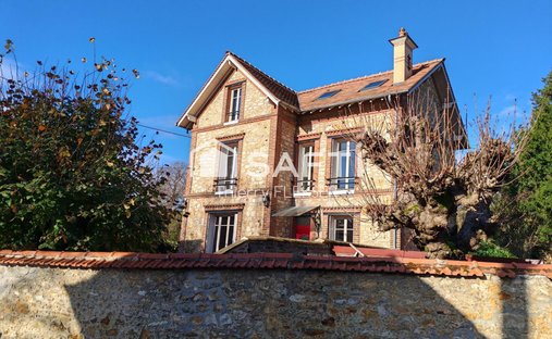 Casa en Église, Bessancourt, Francia 1
