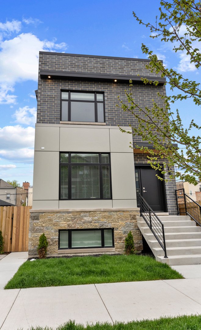 House in Chicago, Illinois, United States 2 - 17803347
