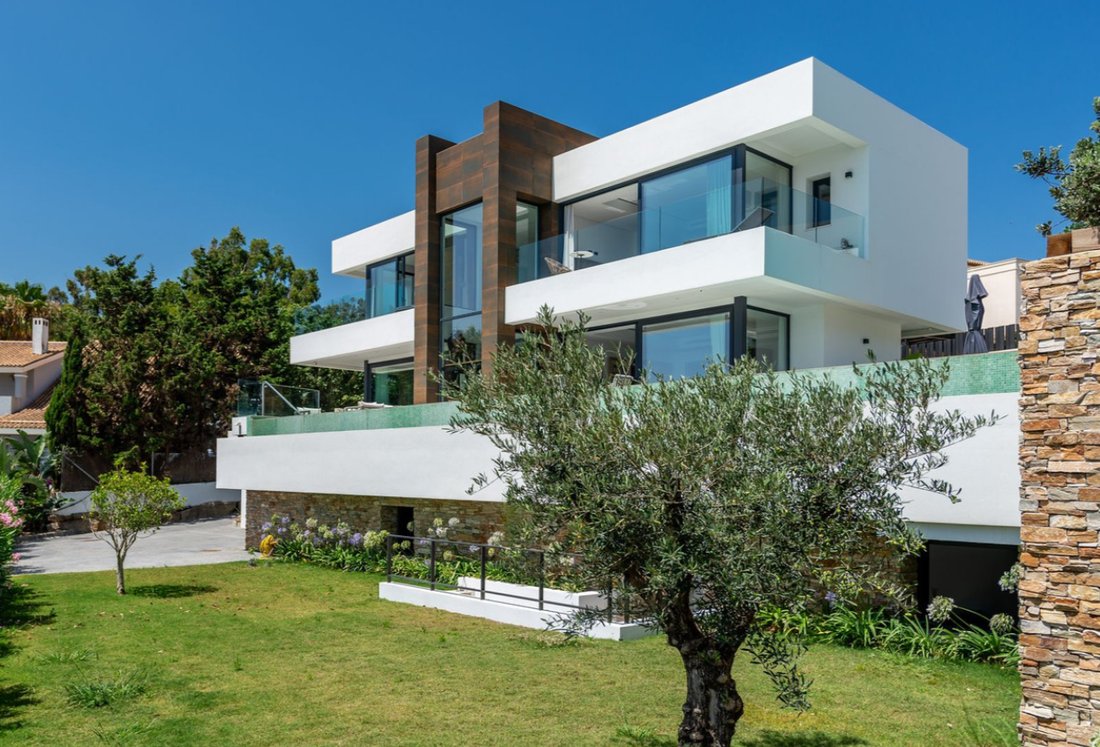 Villa in Sotogrande, San Roque, Andalusia 2 - 17803251