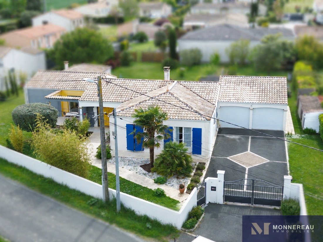 House in Meschers-sur-Gironde, Nouvelle-Aquitaine, France 2 - 17673521
