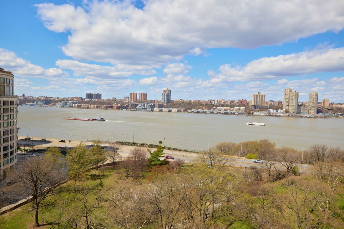 Co Op in New York, New York, United States 3 - 17803258