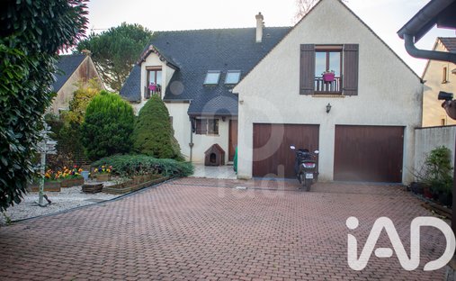 House in Liverdy-en-Brie, Ile-de-France, France 1