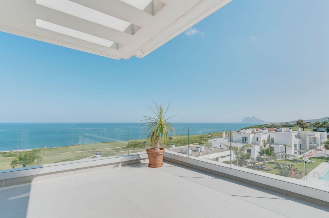 Penthouse in Sotogrande, San Roque, Andalusia 2 - 17803254