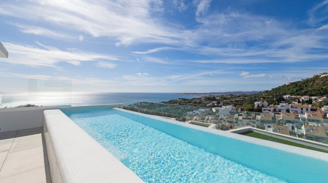 Villa in Marbella, Andalusia, Spain 1 - 17803206