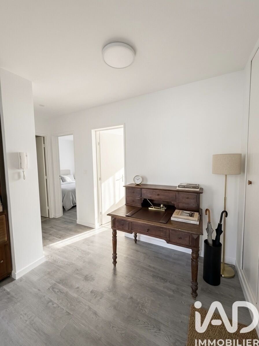 Apartment in Pantin, Ile-de-France, France 5 - 17807896