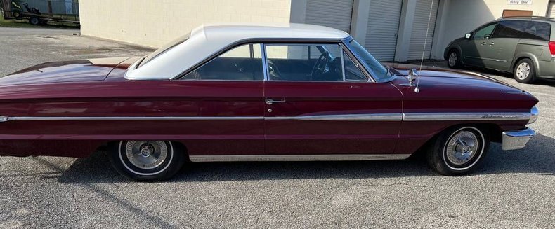 Coupe in Glendale, United States 2 - 17802988