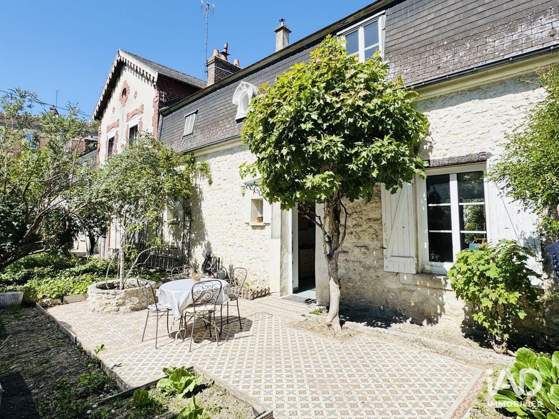 House in Compiegne, Hauts-de-France, France 1 - 17808079