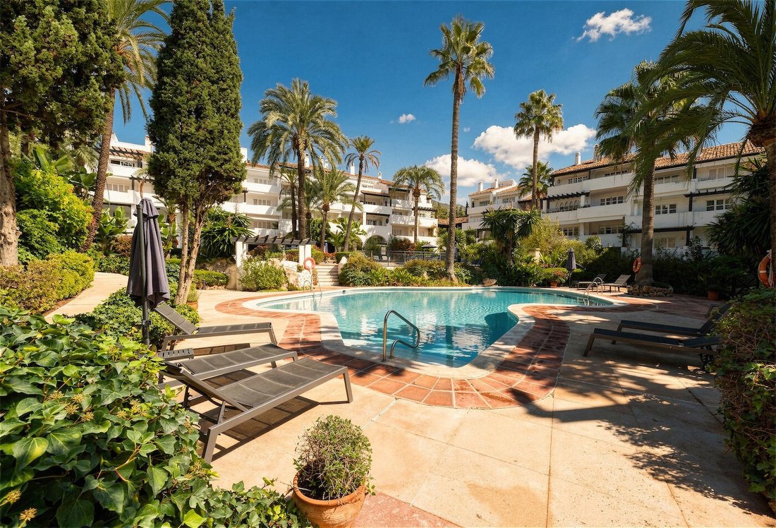 Apartment in Marbella, Andalusia, Spain 5 - 17803212