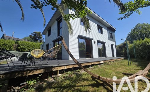 House in Beuzec Conq-Lochrist-Parc-Menez, Concarneau, France 1