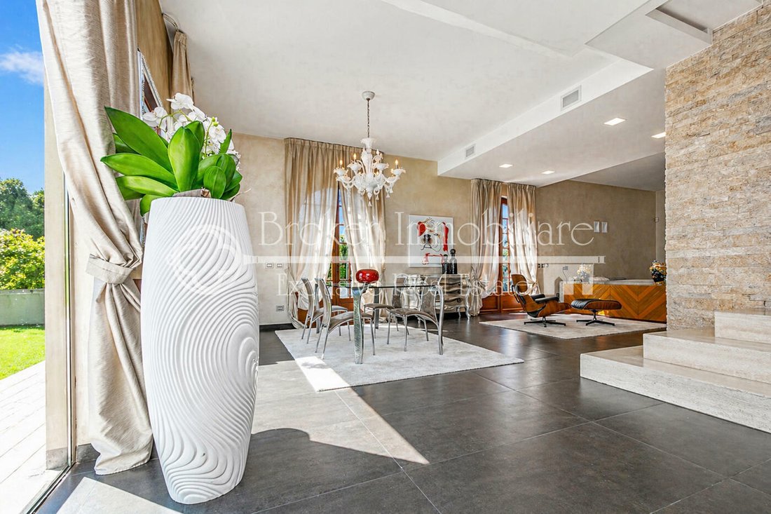 Villa in Lungomare, Viareggio, Tuscany 2 - 17803114