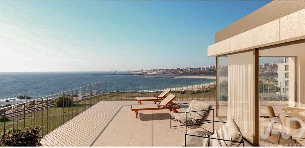 Apartment in Mafamude e Vilar do Paraiso, Porto District, Portugal 4 - 17803991