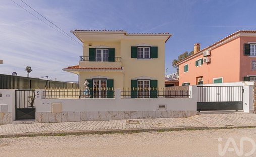 Townhouse in Palhais e Coina, Setubal, Portugal 1