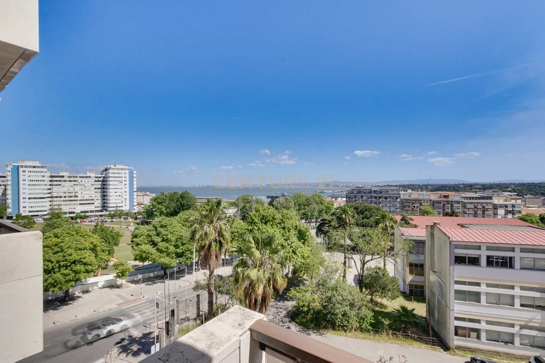 Apartment in Almada, Cova da Piedade, Pragal e Cacilhas, Setubal, Portugal 2 - 17803539