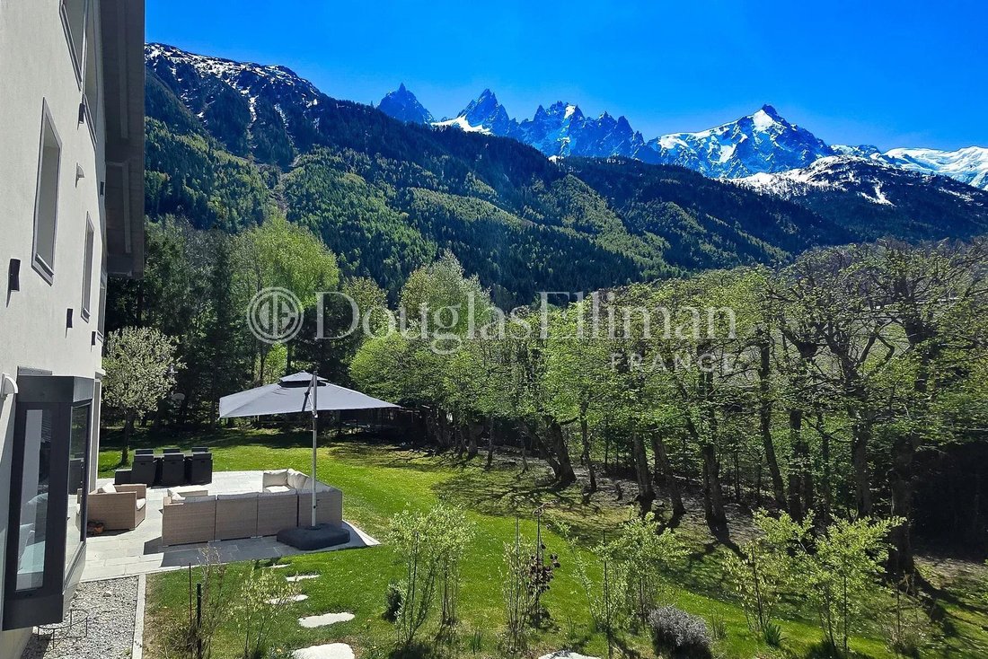 Chalet in Chamonix-Mont-Blanc, Auvergne-Rhône-Alpes, France 3 - 16749014
