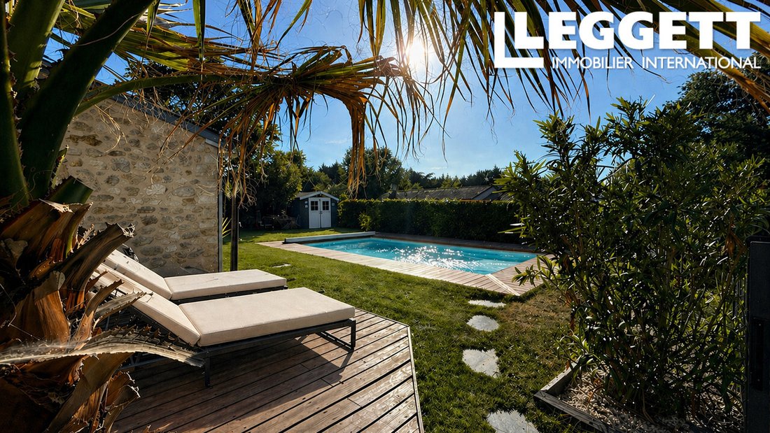 House in La Lande-de-Fronsac, Nouvelle-Aquitaine, France 4 - 17803566