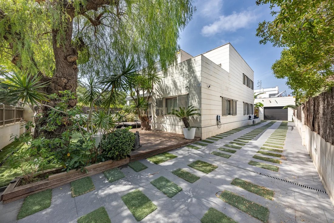 Villa in Sitges, Catalonia, Spain 4 - 17803535