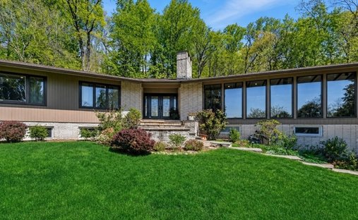House in Millburn Twp., New Jersey, United States 1