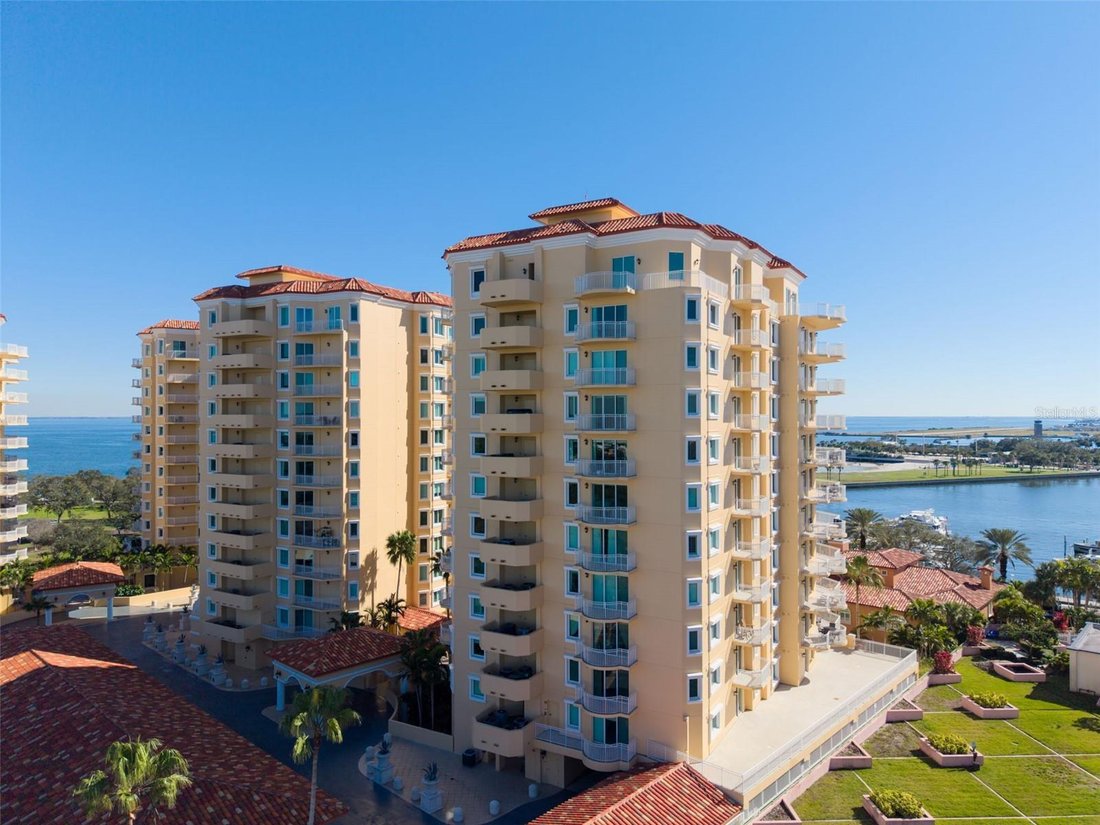 Condo in St. Petersburg, Florida, United States 2 - 17803677