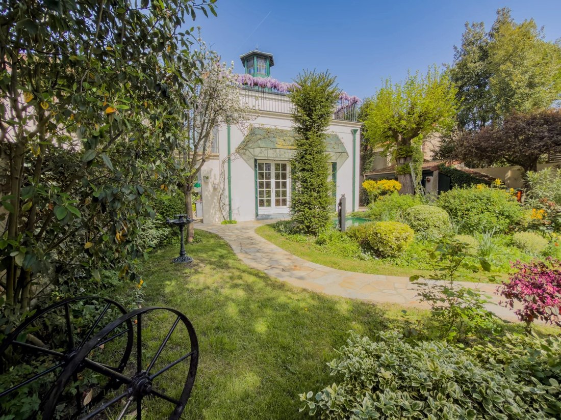 House in Thiers, Le Raincy, France 2 - 17803562