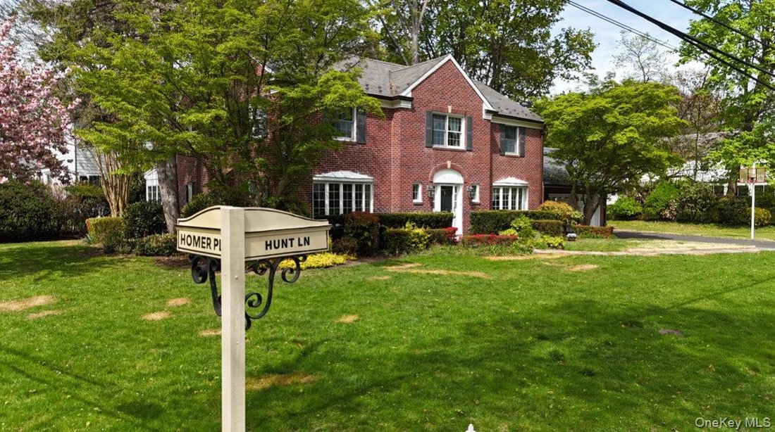 House in Manhasset, New York, United States 2 - 17803696