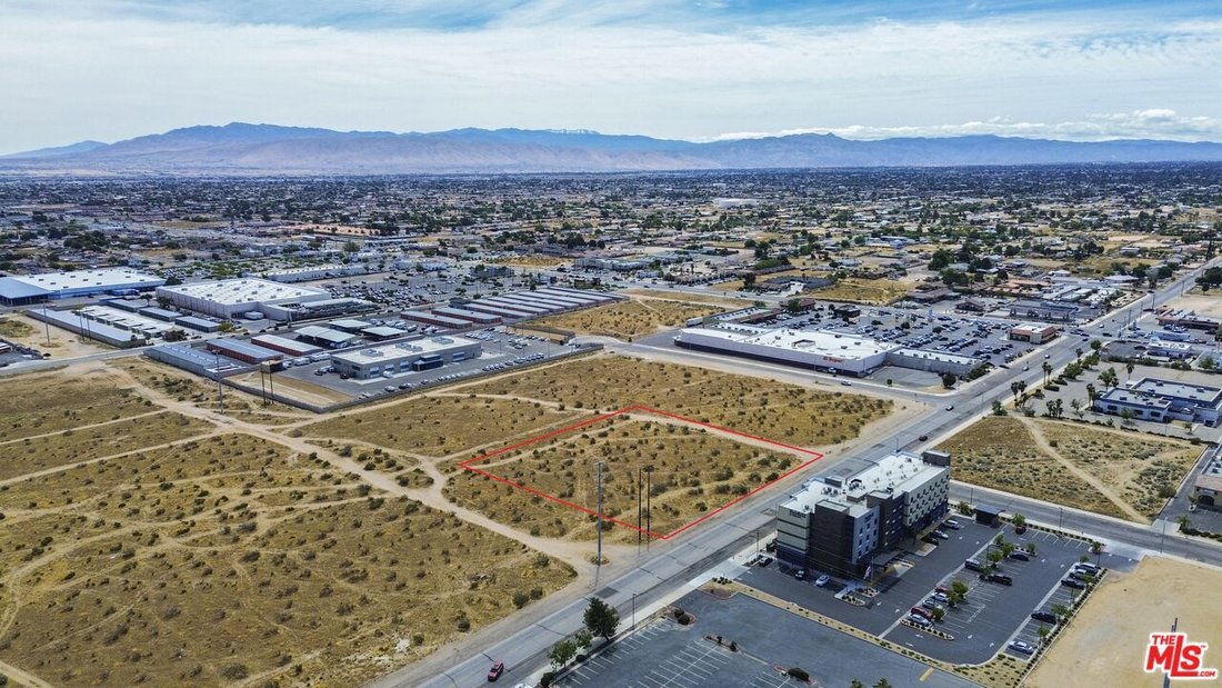 Land in Victorville, California, United States 1 - 17803658