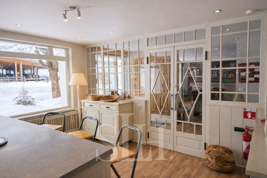 Chalet in Alpe d'Huez, Auvergne-Rhône-Alpes, France 2 - 17393269