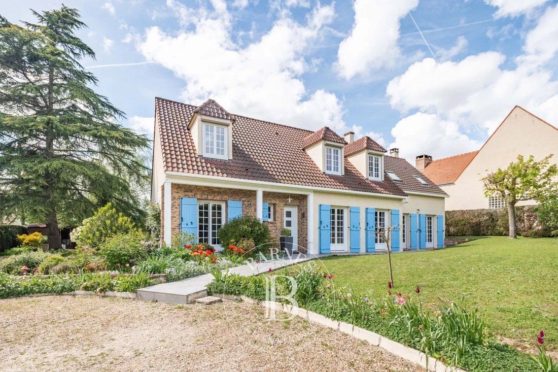 House in Villennes-sur-Seine, Ile-de-France, France 1 - 17803543