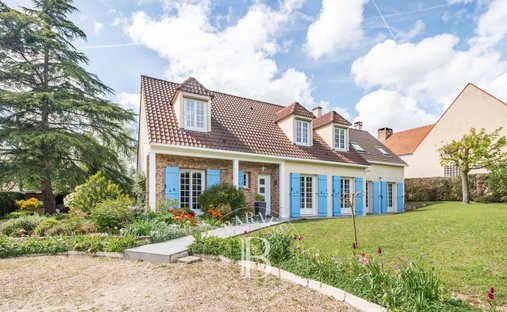 House in Villennes-sur-Seine, Ile-de-France, France 1