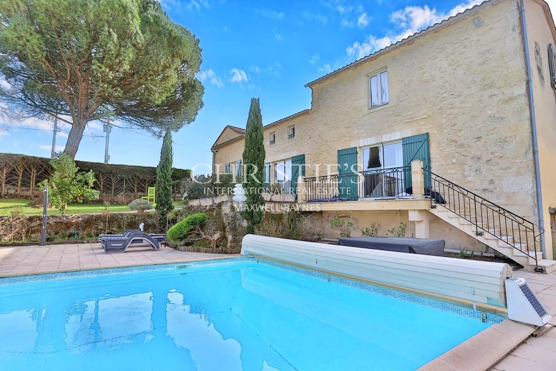 Estate in Puisseguin, Nouvelle-Aquitaine, France 5 - 17803965