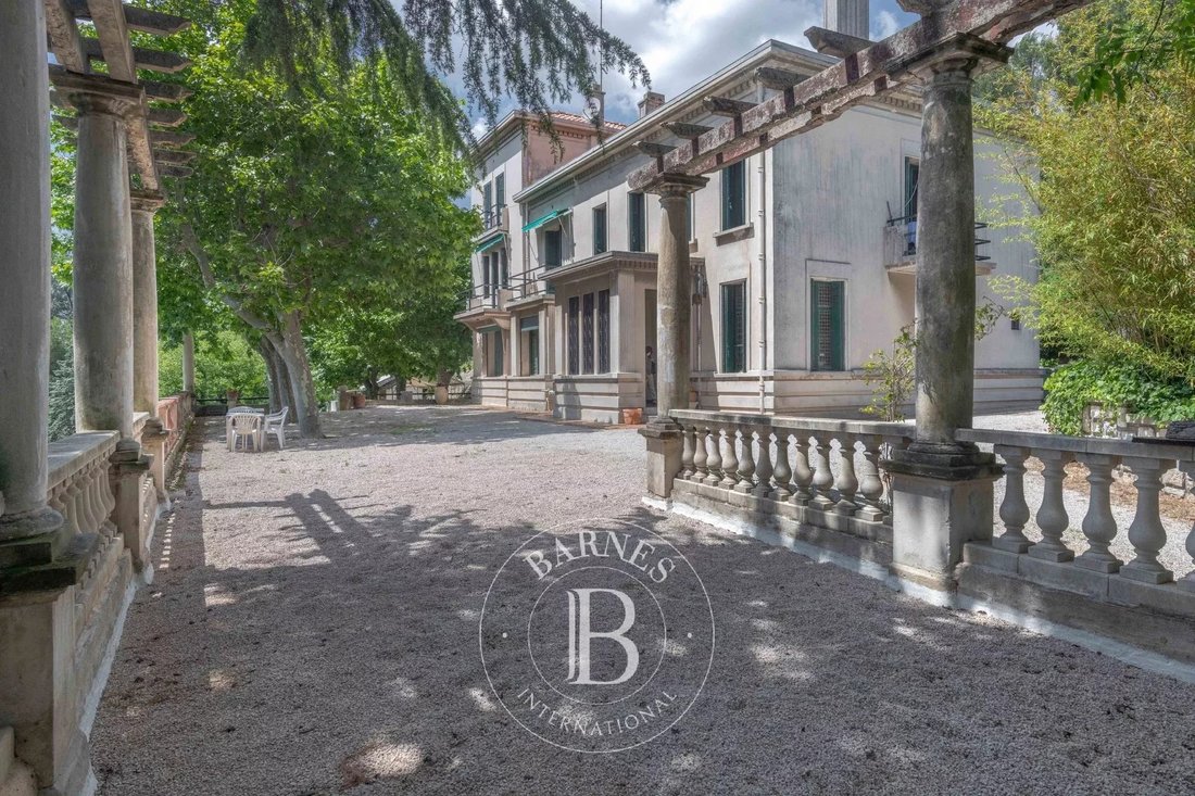 House in Les Trois Lucs, Marseille, Provence-Alpes-Côte d'Azur 2 - 15081327