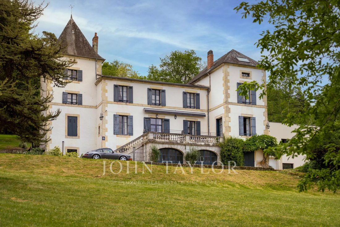 Castle in Sanilhac, Nouvelle-Aquitaine, France 2 - 17803972