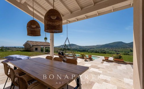 Villa in Villie-Morgon, Auvergne-Rhône-Alpes, France 1