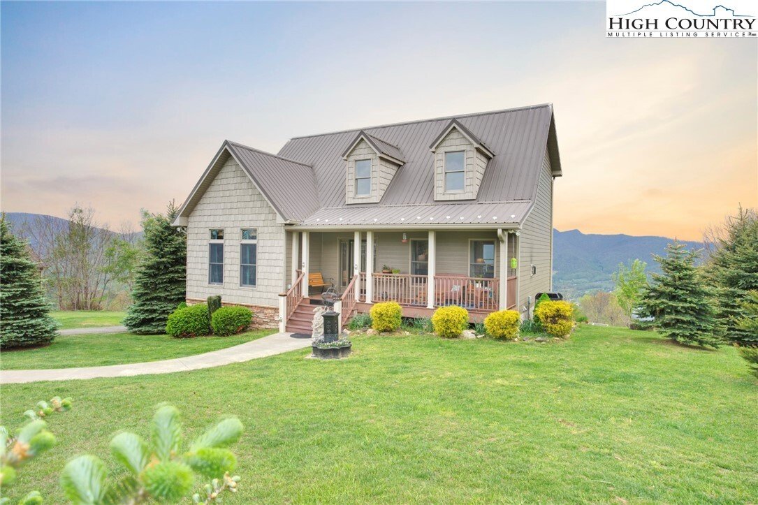 House in West Jefferson, North Carolina, United States 1 - 17803813