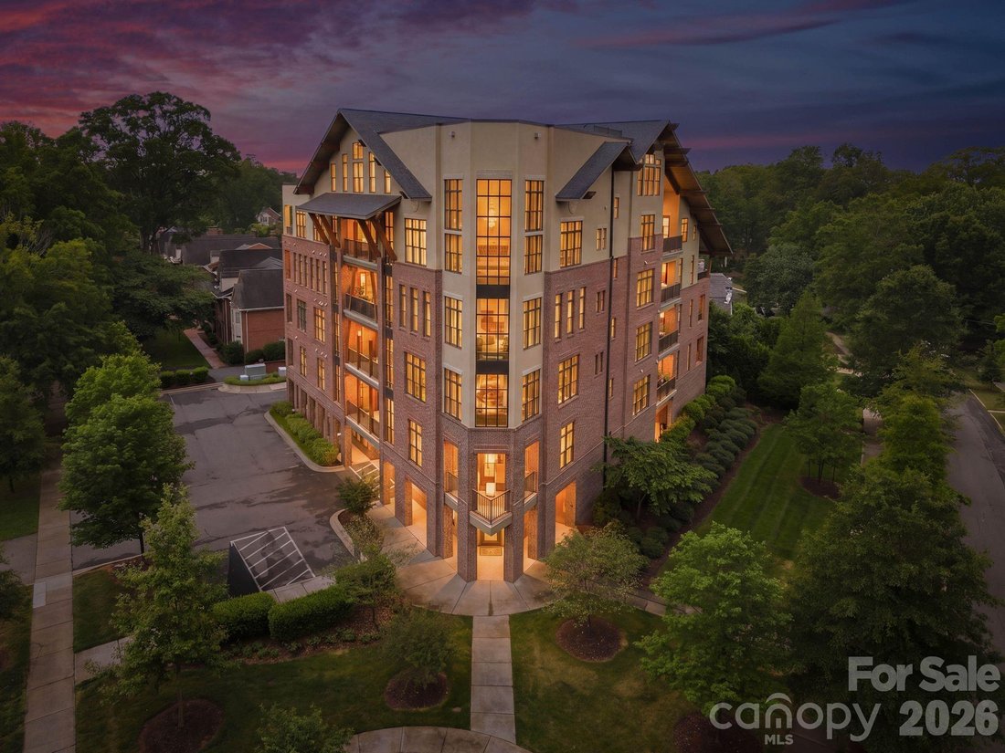 Condo in Charlotte, North Carolina, United States 2 - 17804252