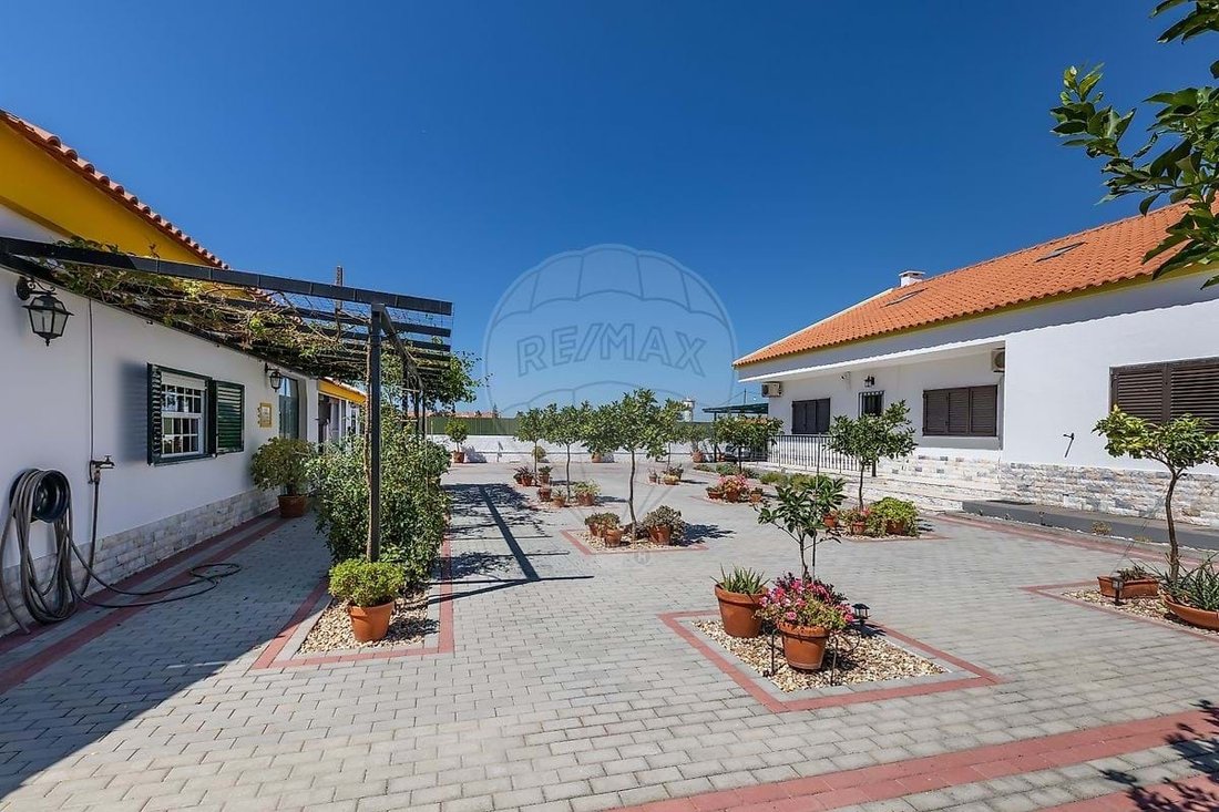 Farm Ranch in Sarilhos Grandes, Setubal, Portugal 4 - 17083953