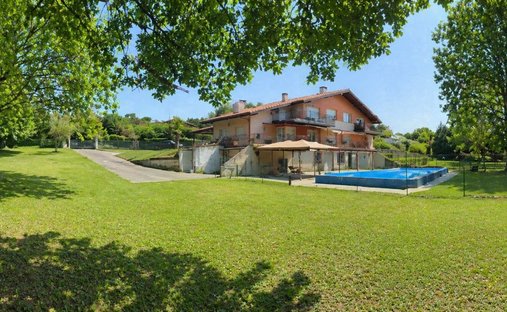 Maison de ville à Lezama, Pays basque, Espagne 1