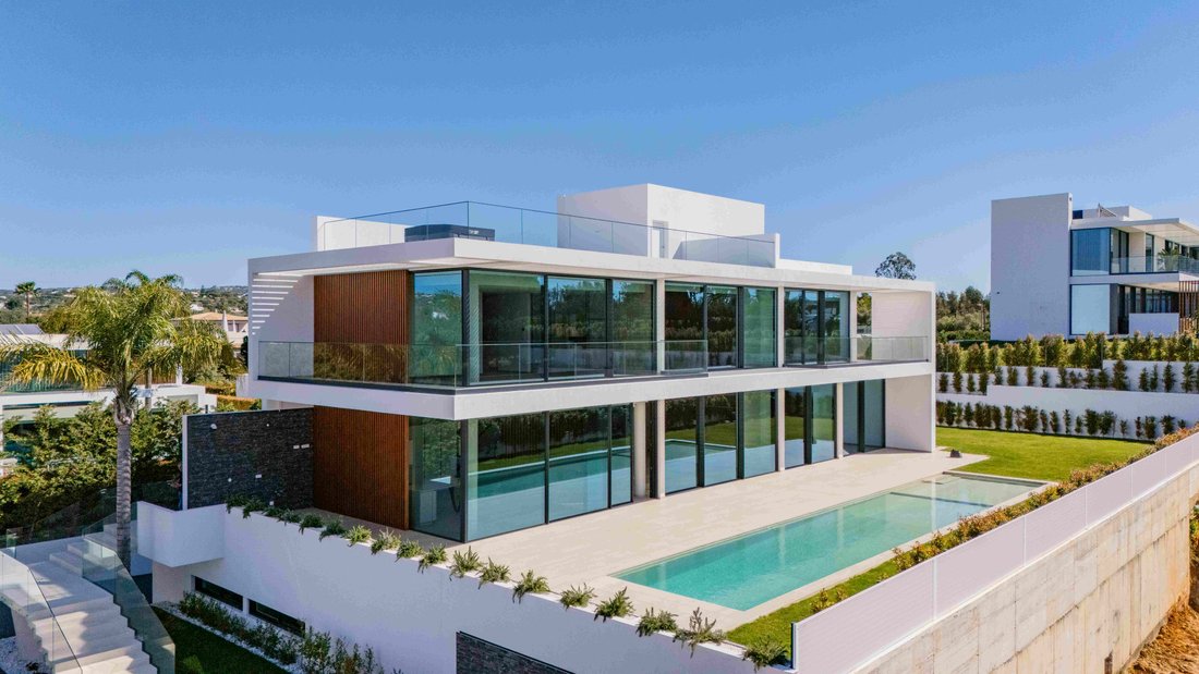 Villa in Vilamoura, Quarteira, Algarve 1 - 11541870