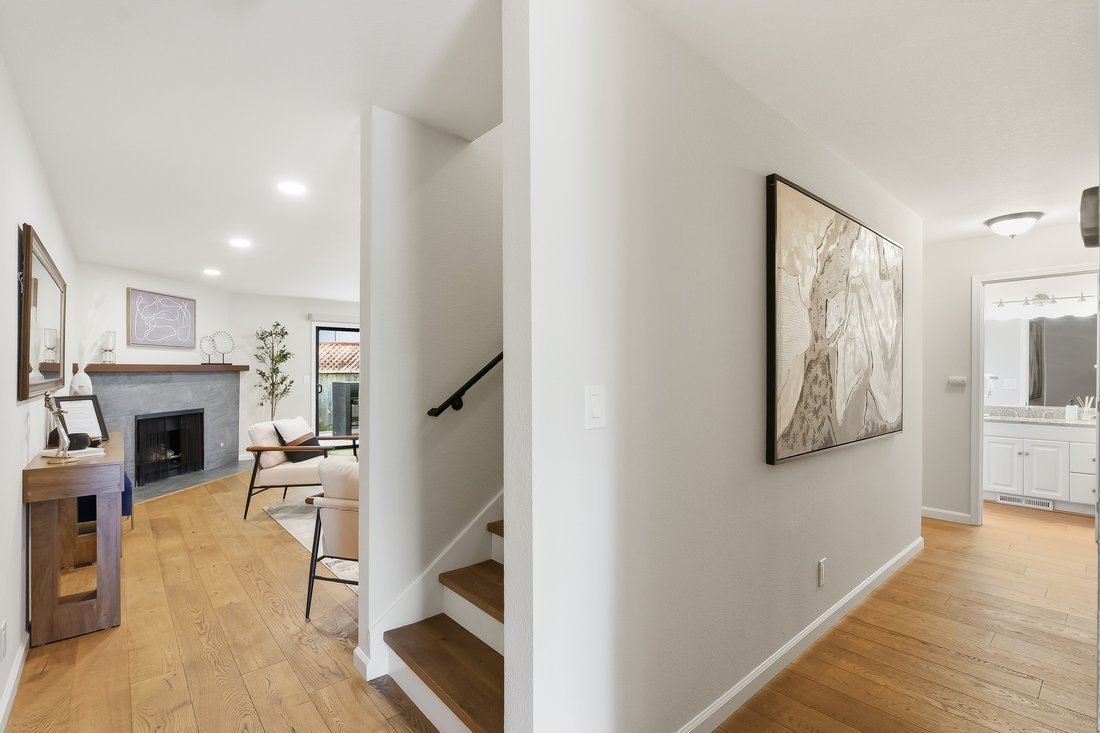 Townhouse in Redwood City, California, United States 2 - 17804428
