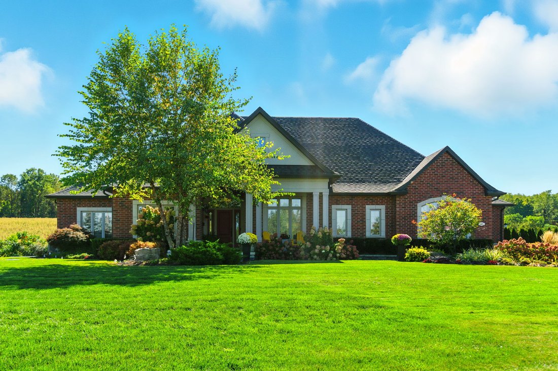 House in Hamilton, Ontario, Canada 2 - 17804481