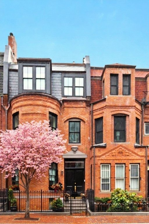 House in Boston, Massachusetts, United States 4 - 17796115