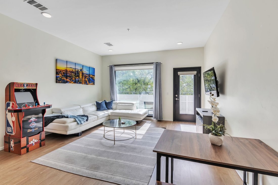 Condo in Nashville, Tennessee, United States 5 - 17804659