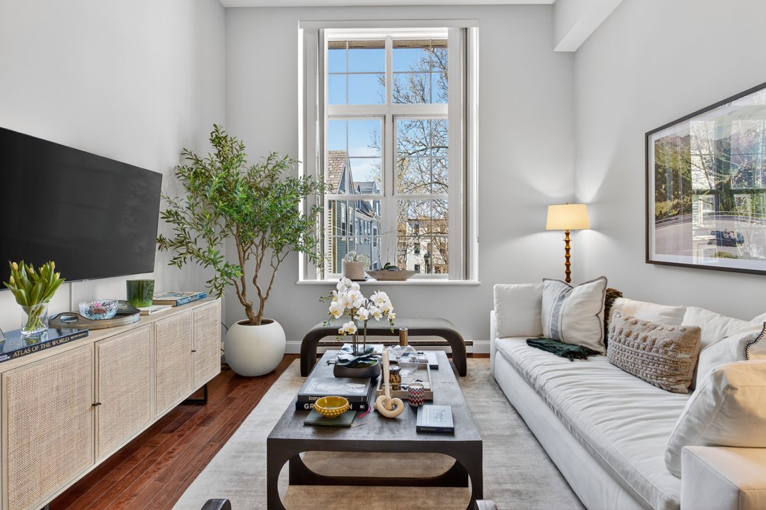 Condo in Boston, Massachusetts, United States 3 - 17804665
