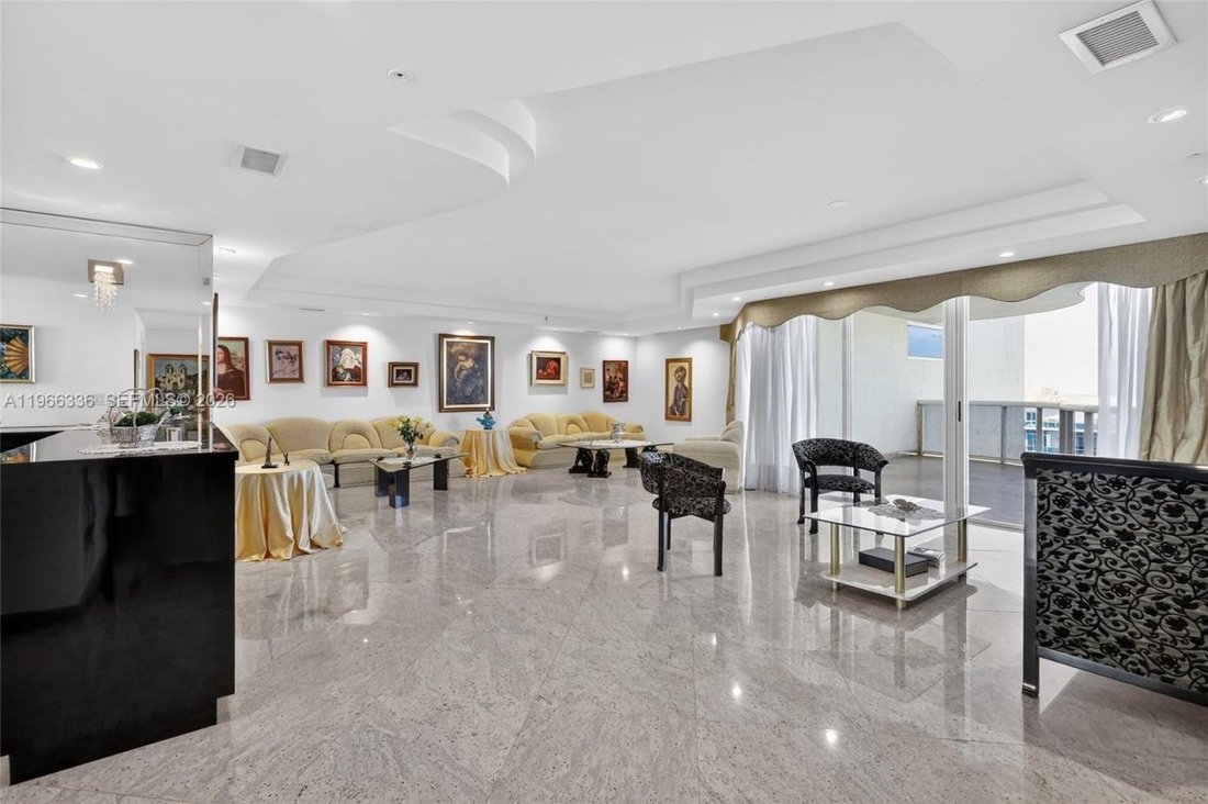 House in Sunny Isles Beach, Florida, United States 2 - 17805655