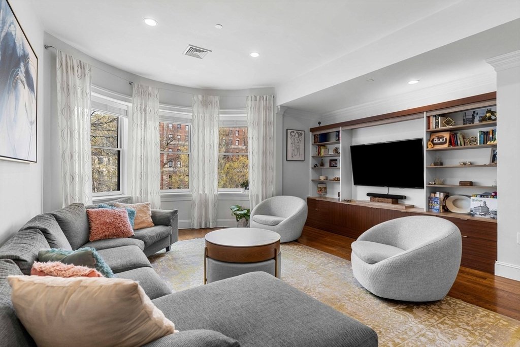 House in Brookline, Massachusetts, United States 3 - 17807374